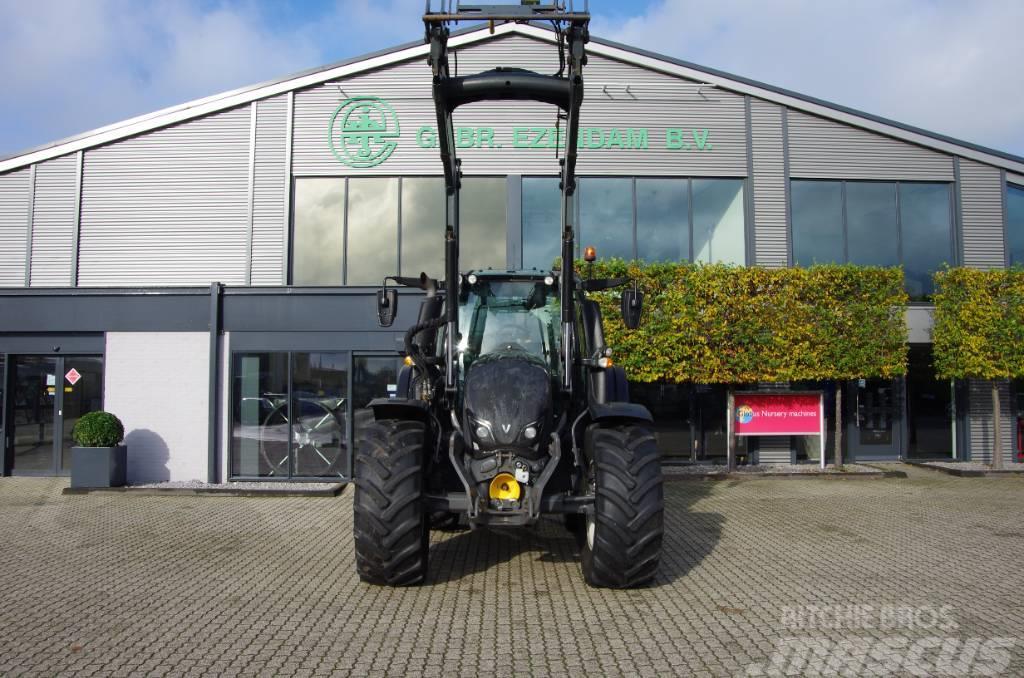 Valtra N174 Versu Tractores