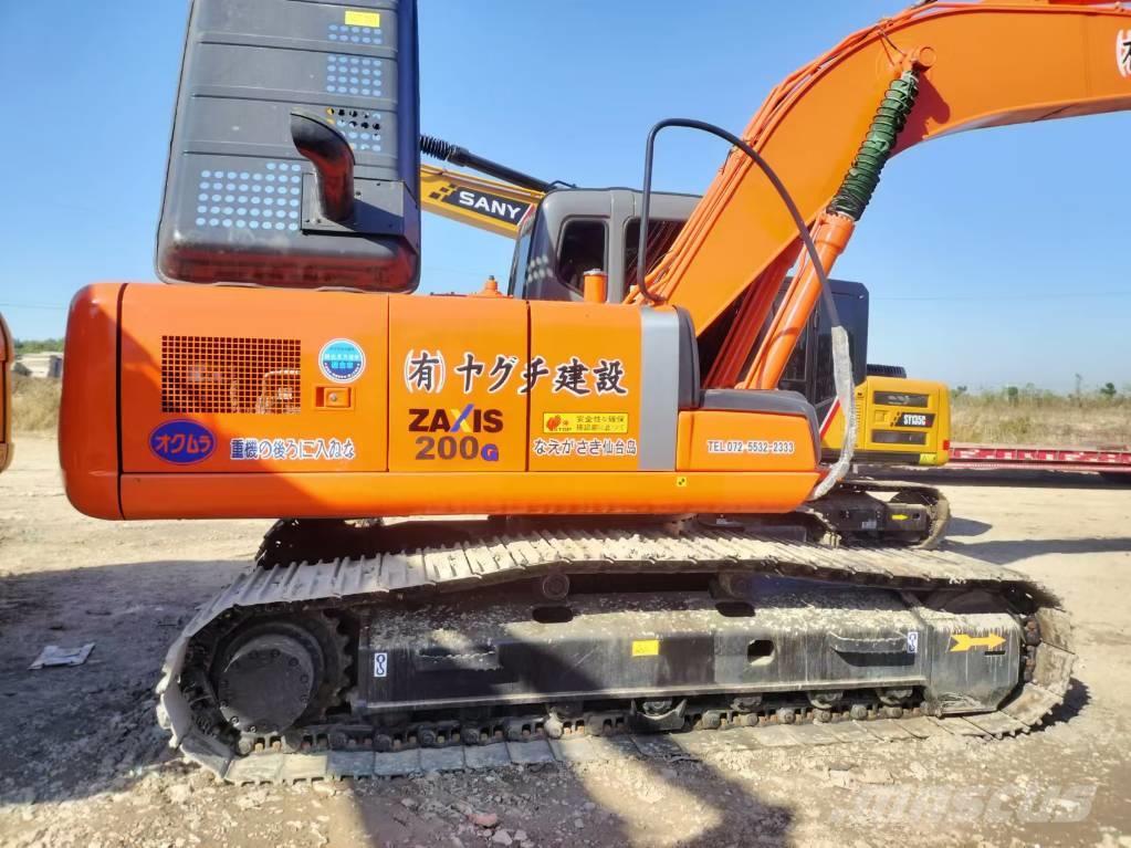 Hitachi ZX 210 Excavadoras sobre orugas