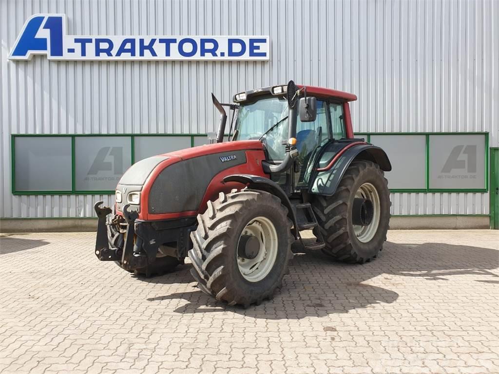 Valtra T151 Tractores