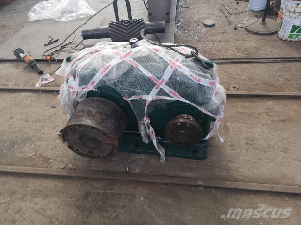 Kinglink KL2PGS1200 Hydraulic roller crusher in Shanghai Trituradoras