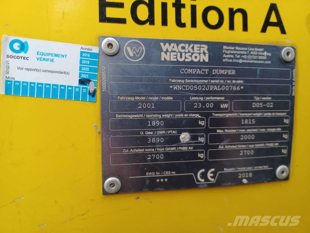 Wacker Neuson 2001 Vehículos compactos de volteo