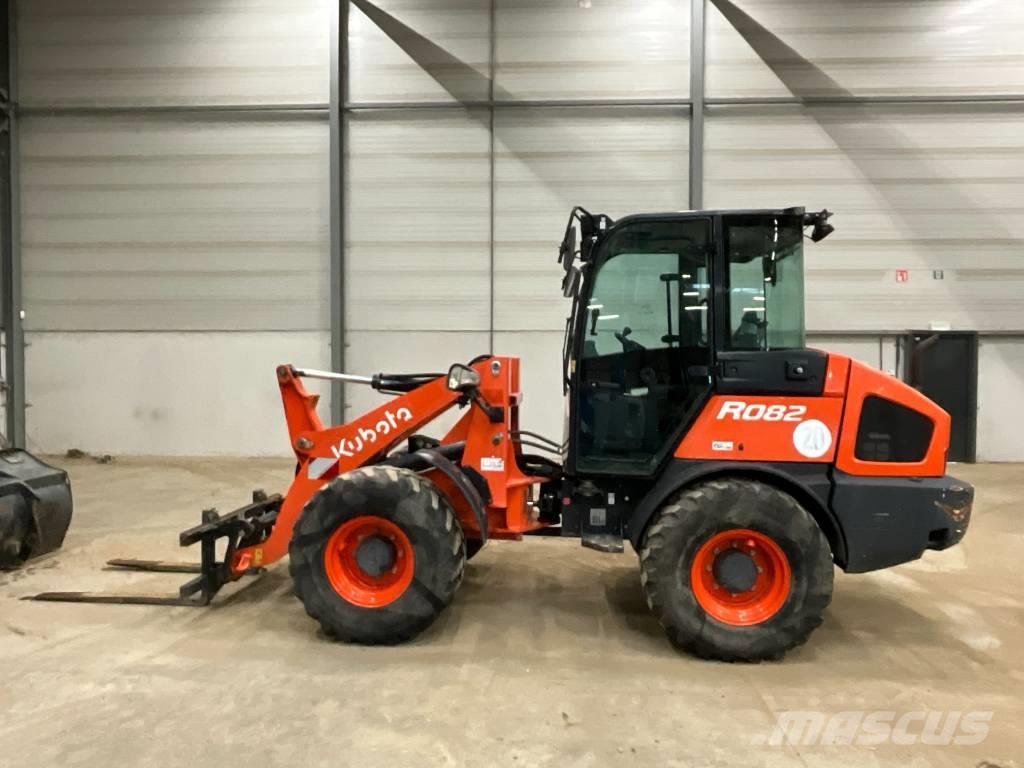 Kubota R 082 Cargadoras sobre ruedas