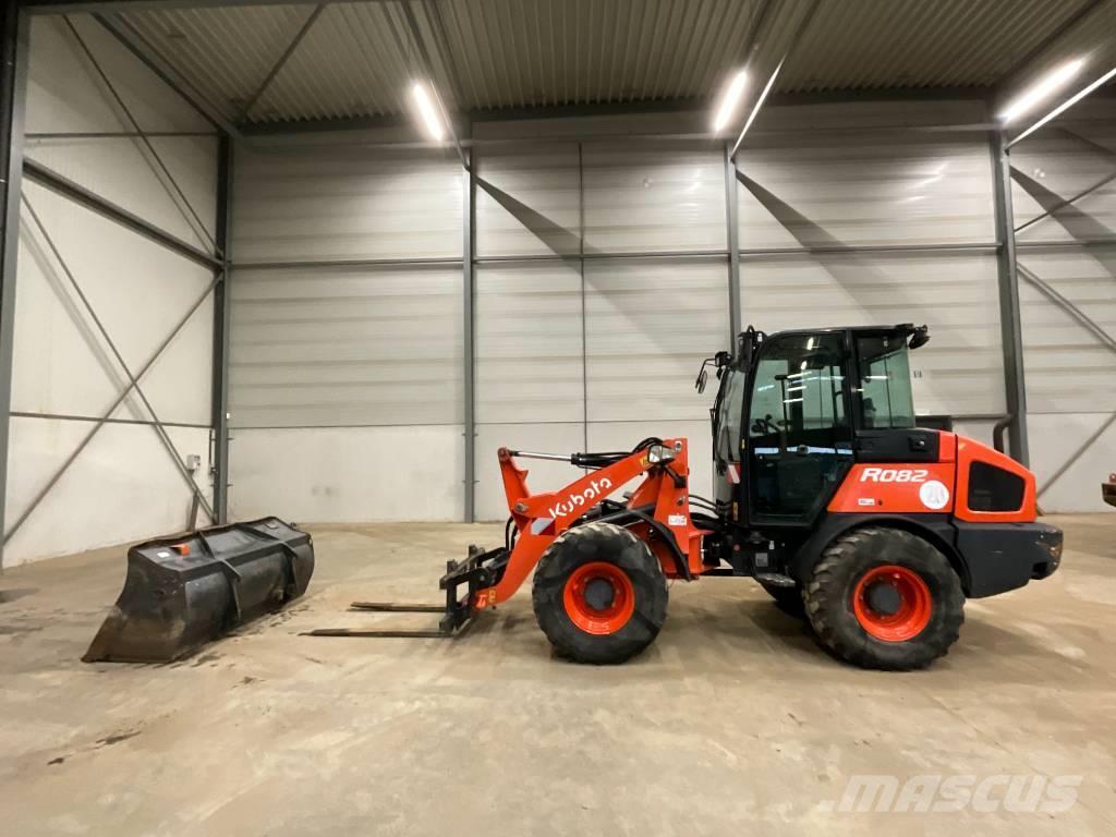 Kubota R 082 Cargadoras sobre ruedas