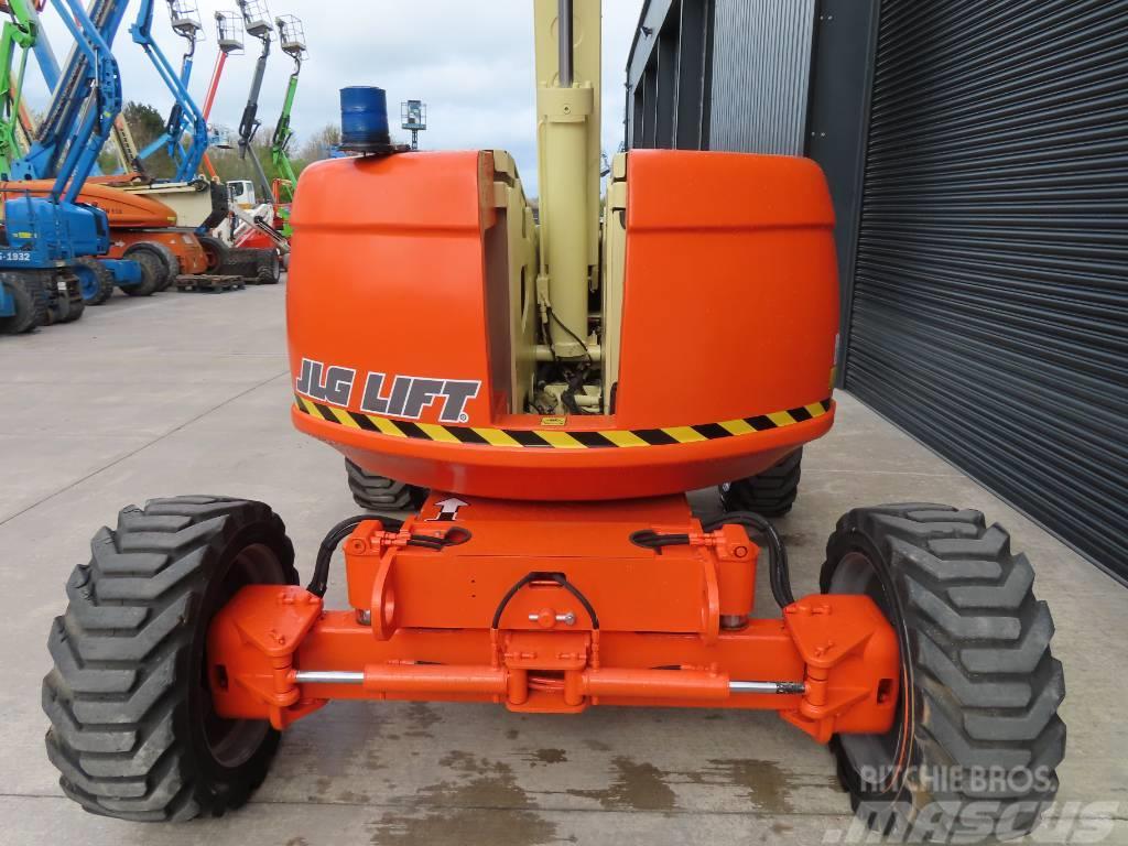 JLG 600 AJ Plataformas con brazo de elevación manual