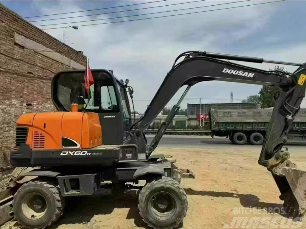 Doosan DX 60W Miniexcavadoras