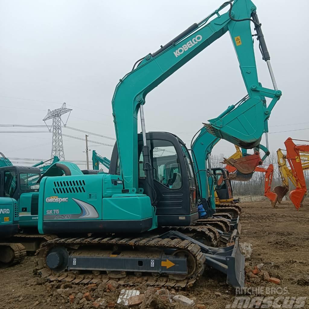 Kobelco SK75-8 Excavadoras 7t - 12t