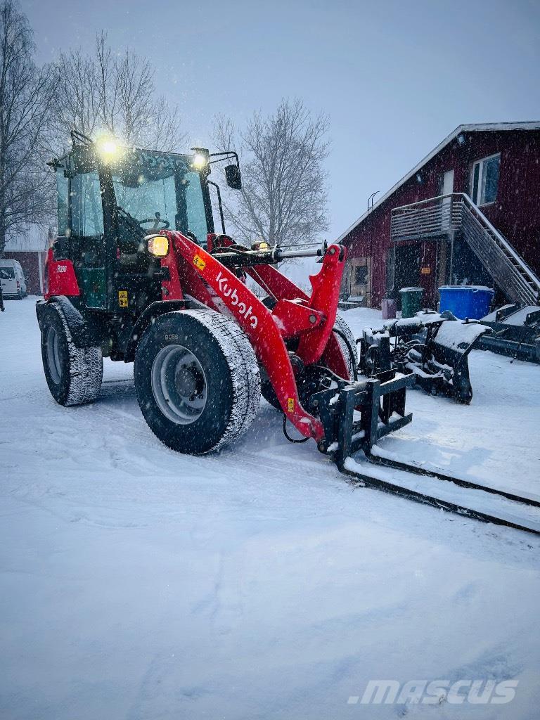 Kubota R 090 Cargadoras sobre ruedas