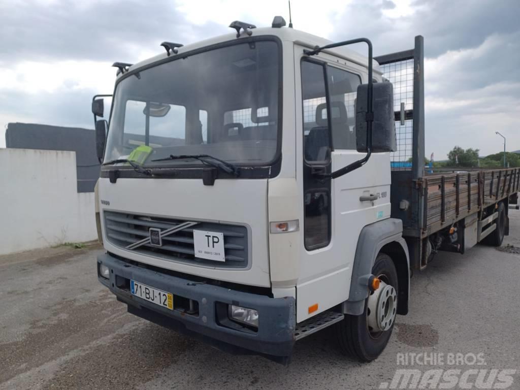 Volvo FL6 180 Camiones de cama baja