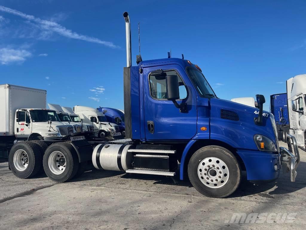 Freightliner Cascadia 113 Camiones tractor