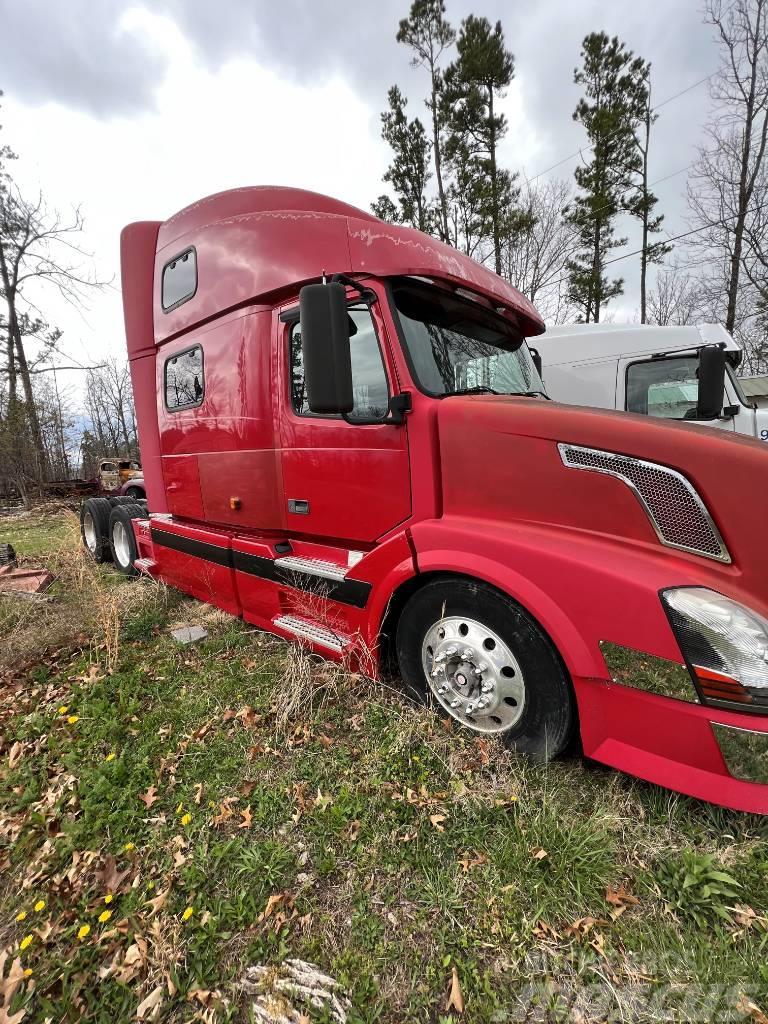 Volvo N416145 Camiones tractor