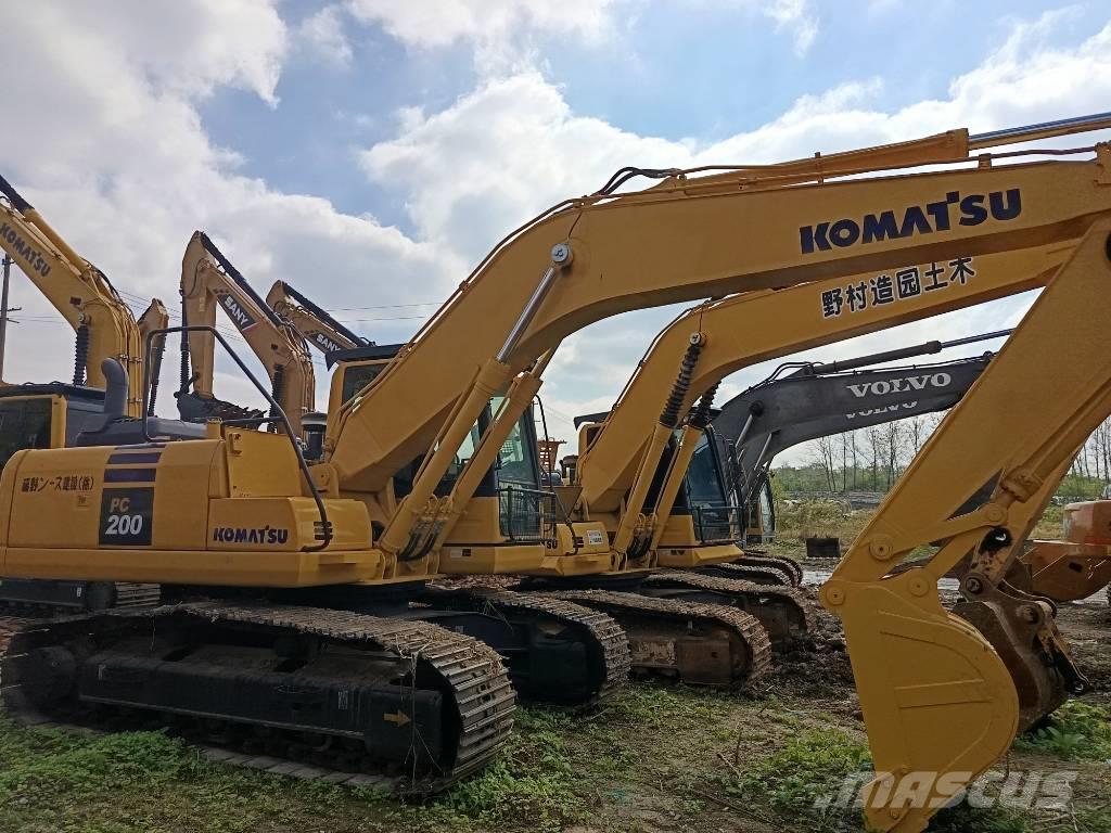 Komatsu PC200-8 Excavadoras sobre orugas