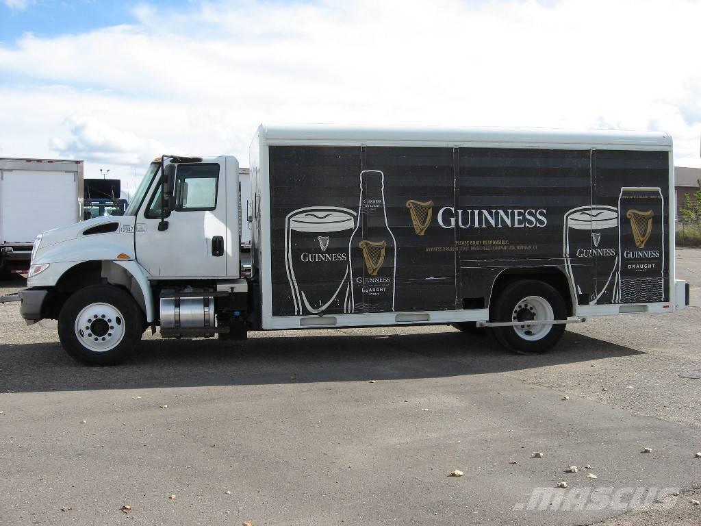 International 4300 Trailers para bebidas