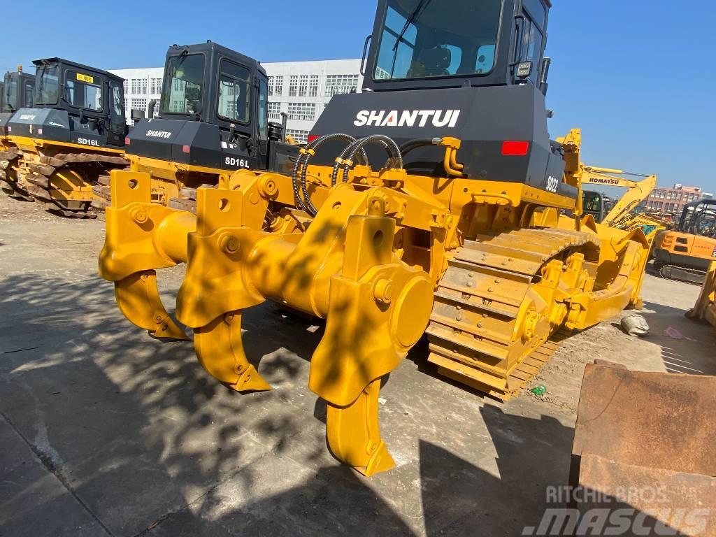 Shantui SD 22 Buldozer sobre oruga