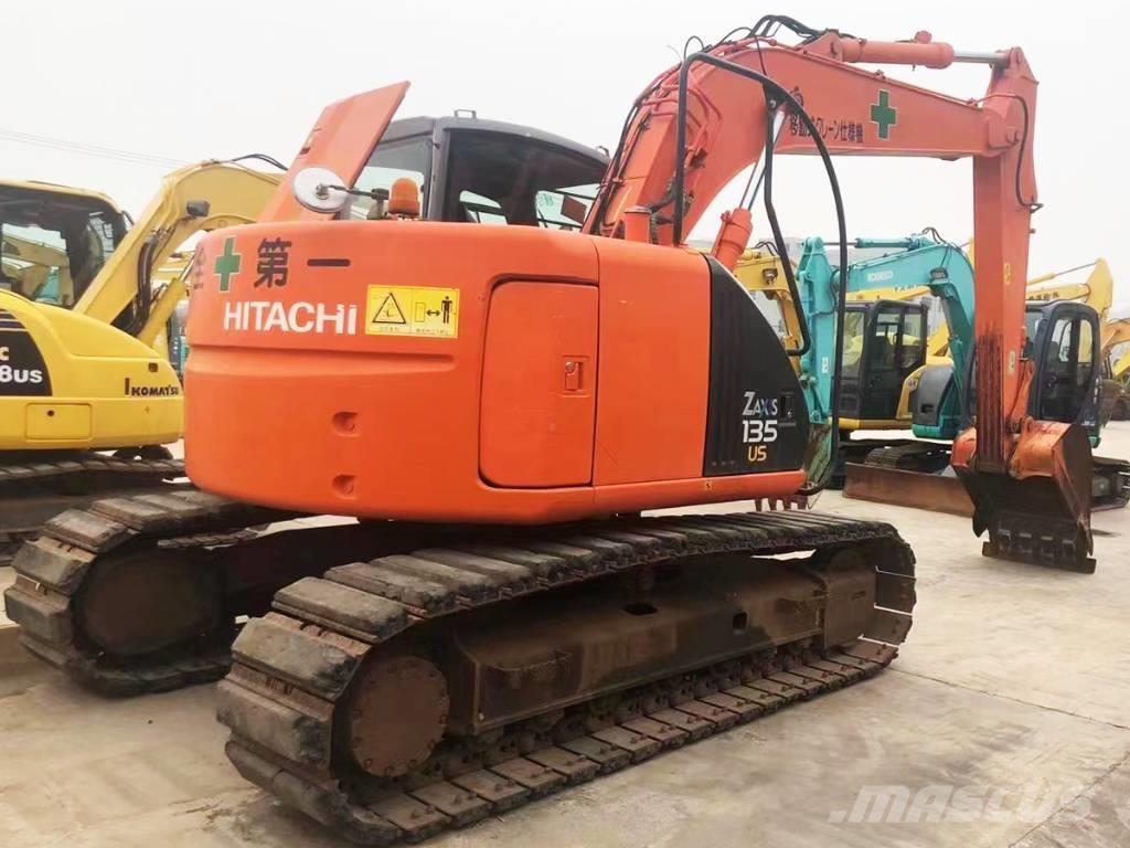 Hitachi ZX 135 Excavadoras sobre orugas