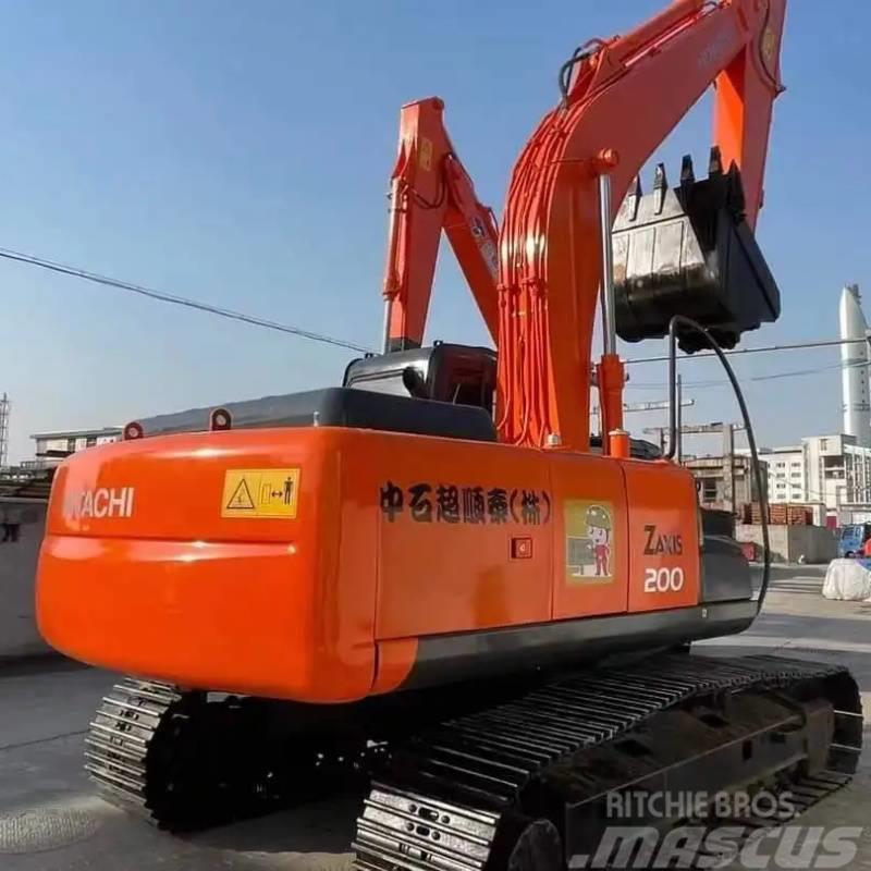 Hitachi ZX 200 Excavadoras sobre orugas