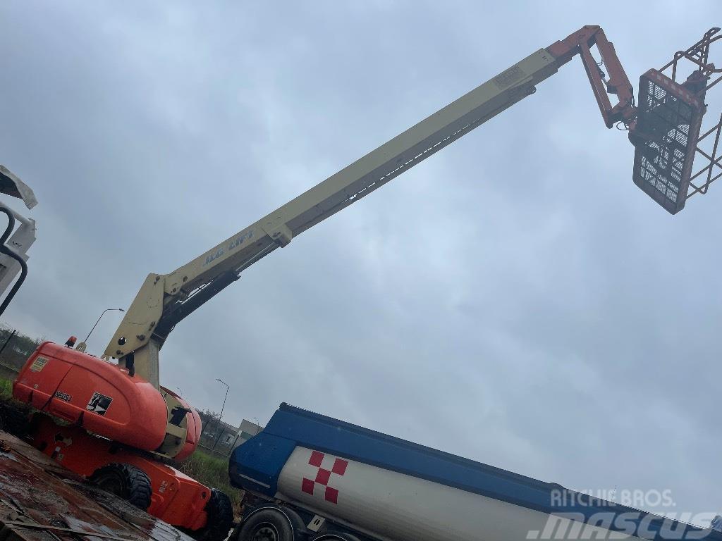 JLG 860 SJ Plataformas con brazo de elevación telescópico