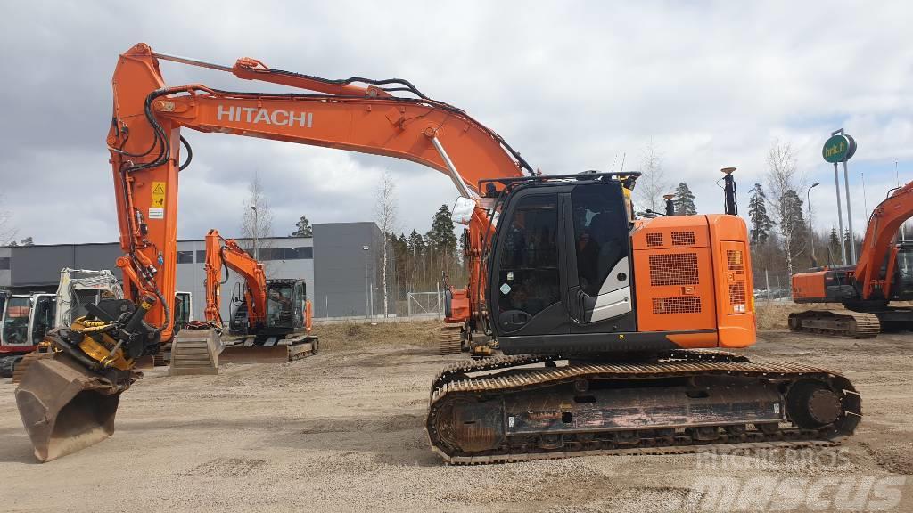 Hitachi ZX225USLC-6 Excavadoras sobre orugas