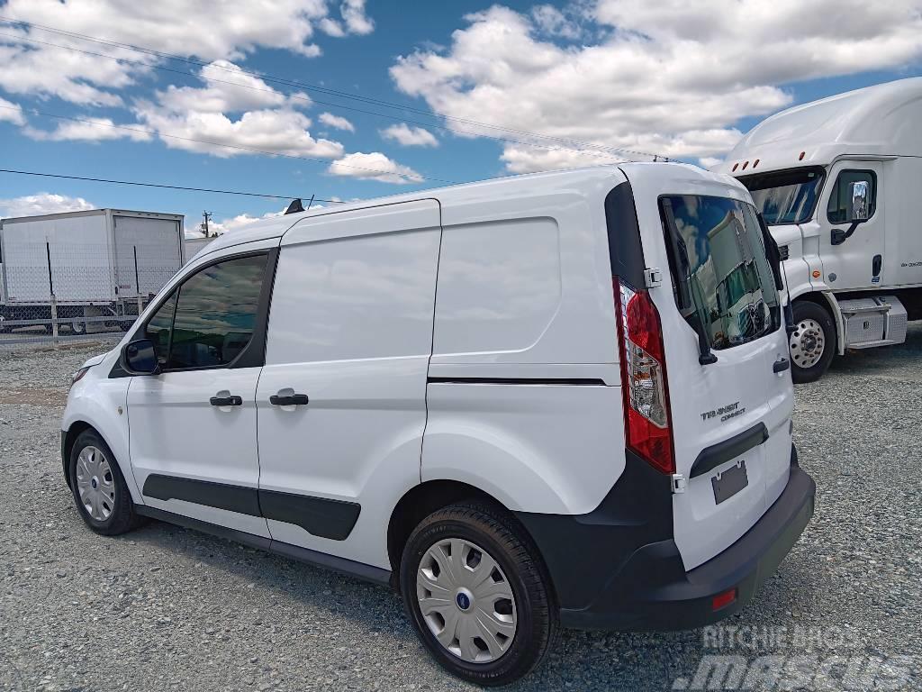 Ford Transit Connect Camiones con caja de remolque