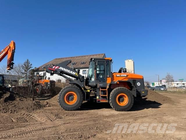 Doosan DL 220 Cargadoras sobre ruedas