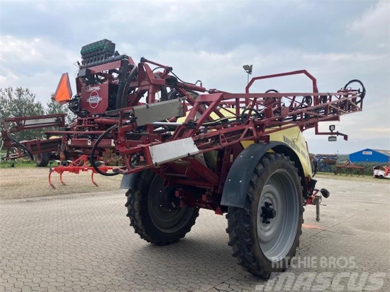 Hardi Navigator 4000L 28M Pulverizadores arrastrados