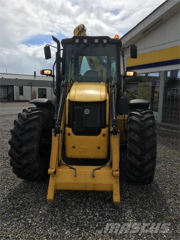 New Holland B115C Retrocargadoras