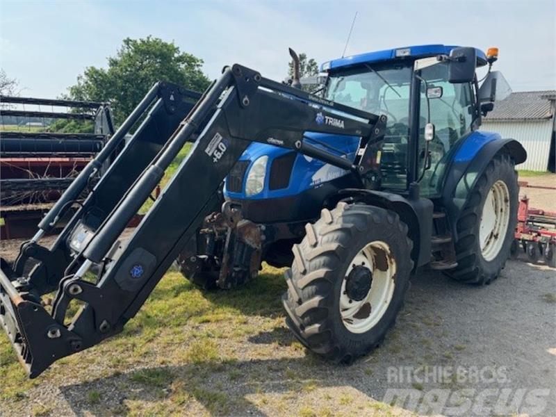 New Holland TS115A Tractores