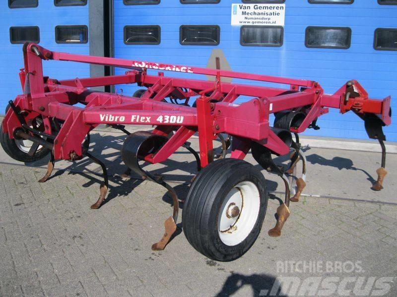 Kongskilde Vibroflex 4300 Cultivadoras