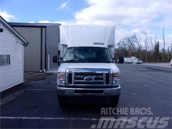 Ford E450 Camiones con caja de remolque