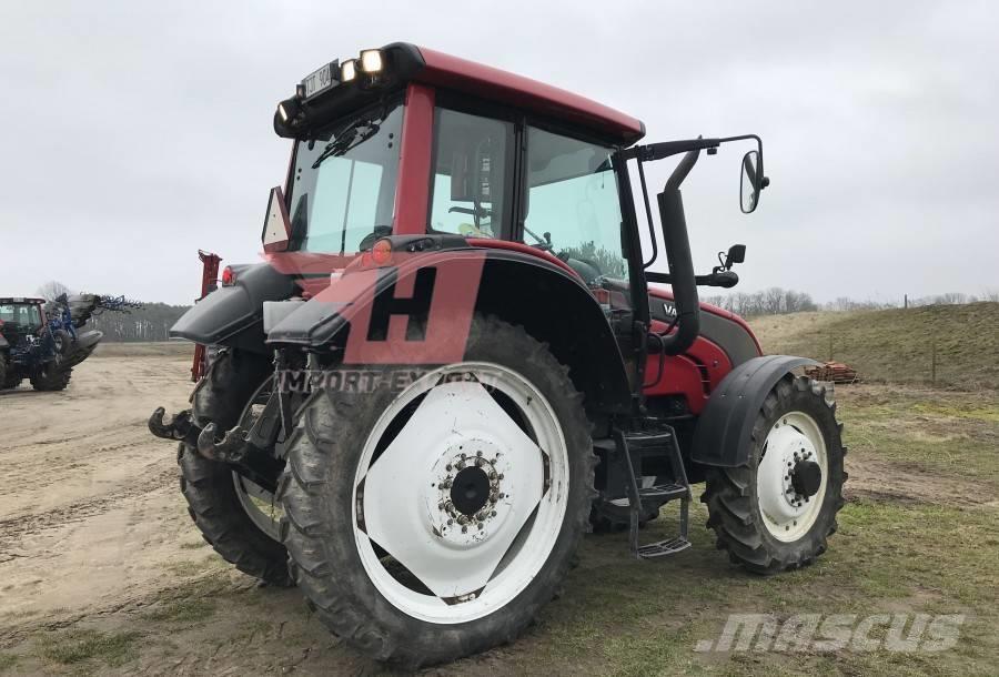 Valtra N 101 Tractores