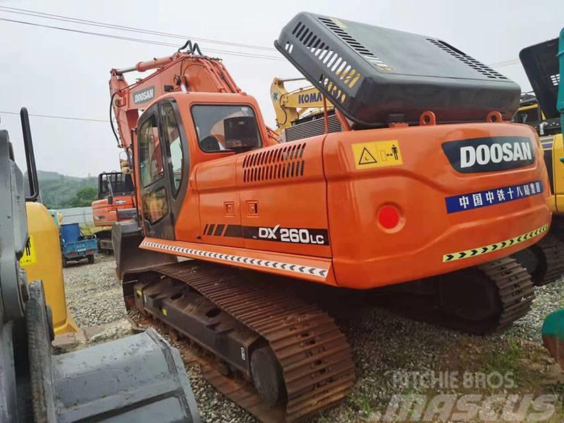 Doosan DX 260 Excavadoras sobre orugas