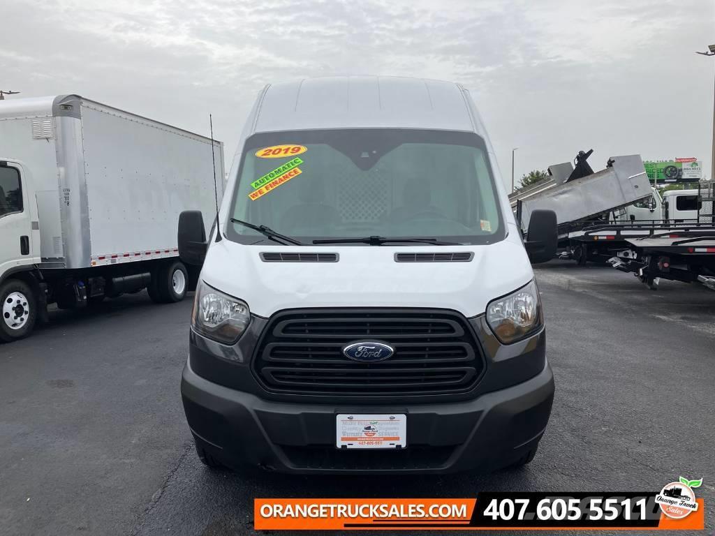 Ford Transit 250 Vehículos de caha cerrada