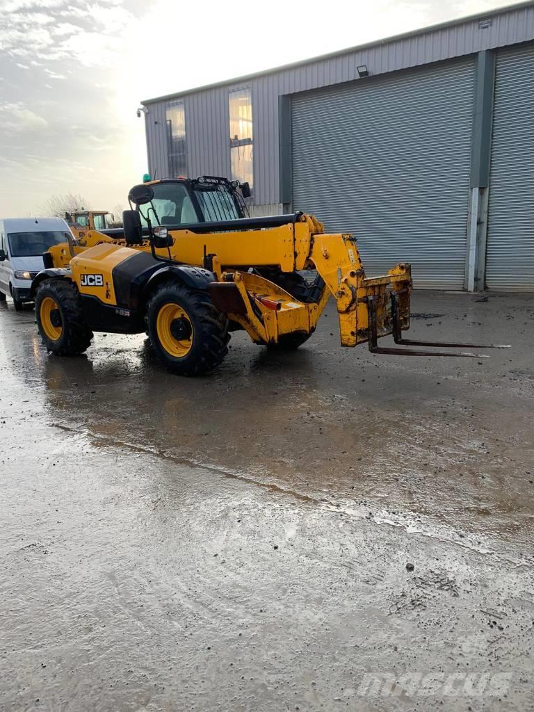 JCB 535-140 Carretillas telescópicas