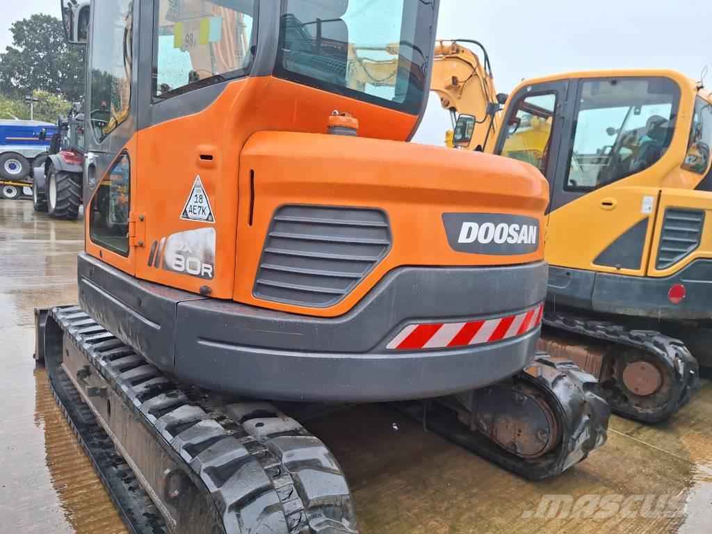 Doosan DX80R-3 Excavadoras 7t - 12t