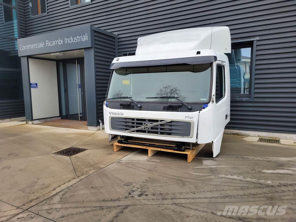 Volvo FL Cabinas