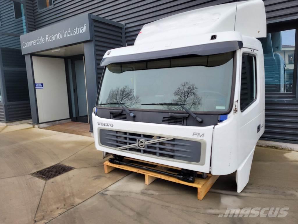 Volvo FL Cabinas