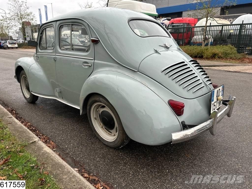 Renault ? 4CV Carros