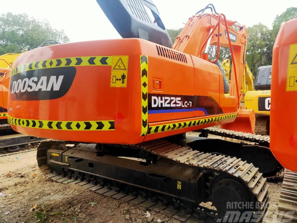 Doosan DH225LC-7 Excavadoras sobre orugas