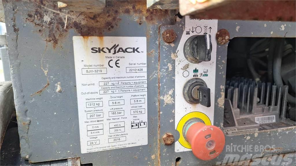 SkyJack SJIII3219 Plataformas tijera