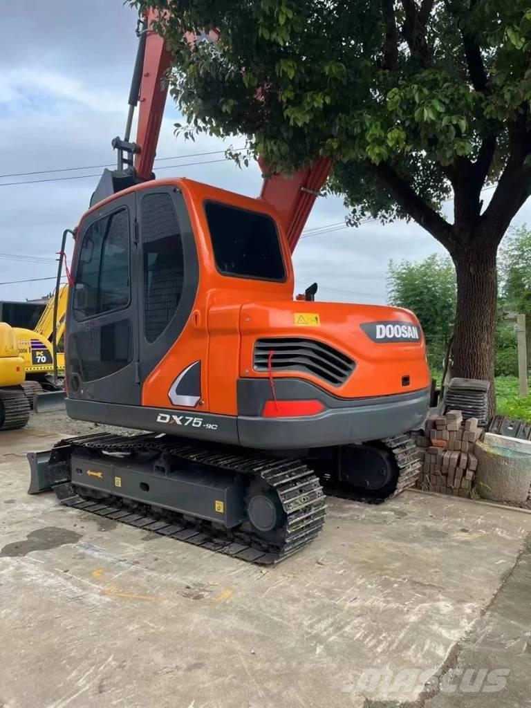 Doosan DX75-9C Excavadoras sobre orugas