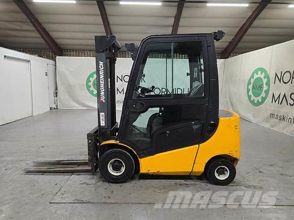 Jungheinrich DFG320 Camiones diesel