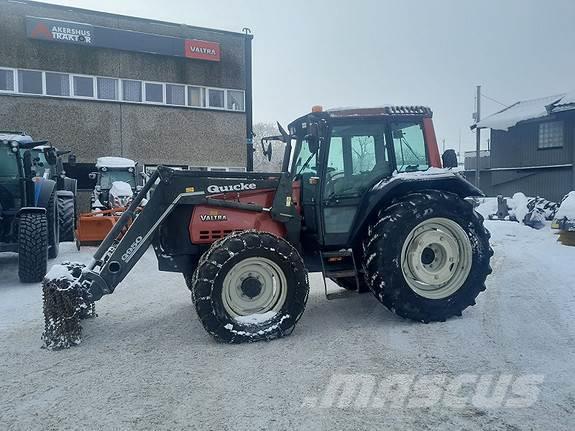 Valtra 6750 Tractores