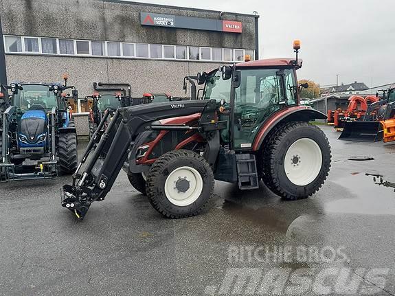 Valtra A115 Tractores