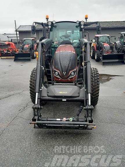 Valtra A115 Tractores