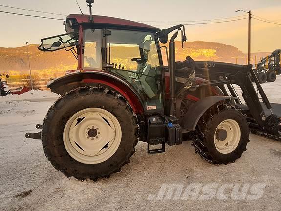 Valtra A115 Tractores