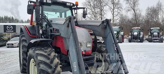 Valtra N141H Tractores