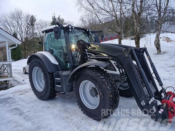 Valtra N174D Tractores