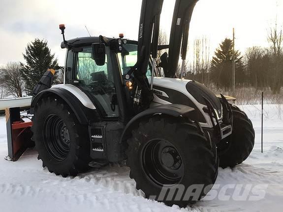 Valtra N175Versu Tractores