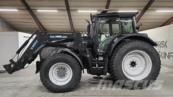 Valtra T182 Tractores