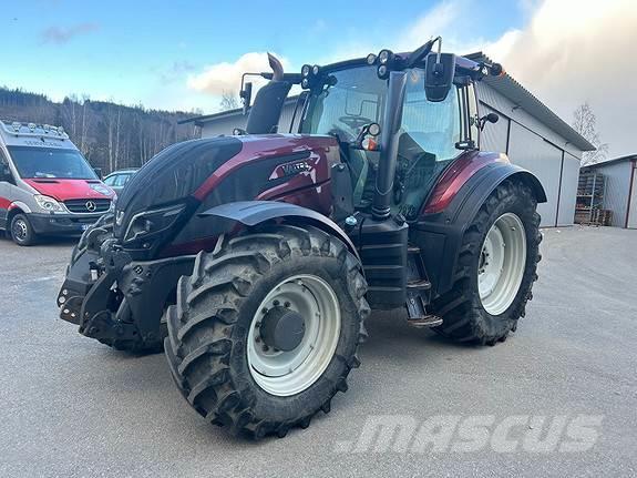 Valtra T234 Tractores