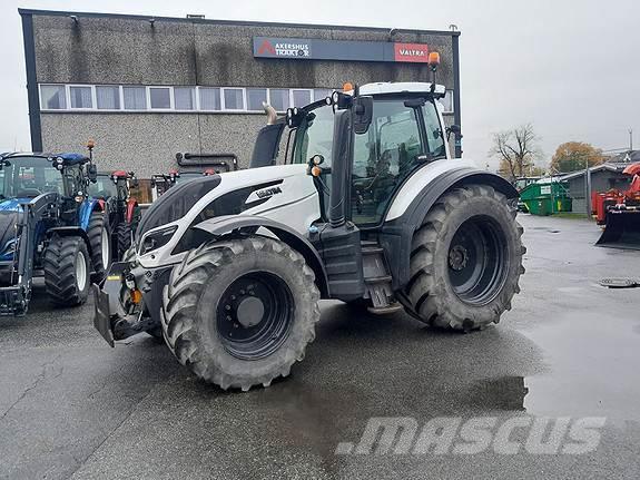 Valtra T234 Tractores